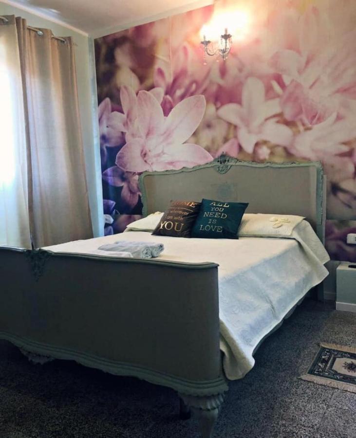 B&B Dimora Chic Gioia Tauro Eksteriør billede